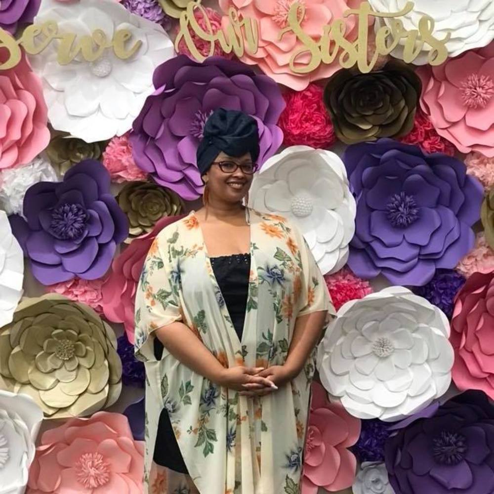 Meet your Posher, Tamaris